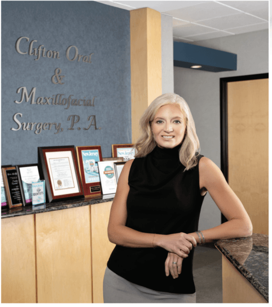 dr. lindsay scoggins